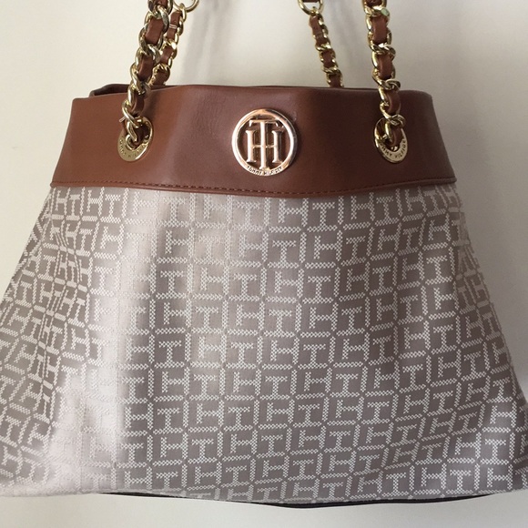 Tommy Hilfiger Handbags - Tommy Hilfiger Shoulder Bag